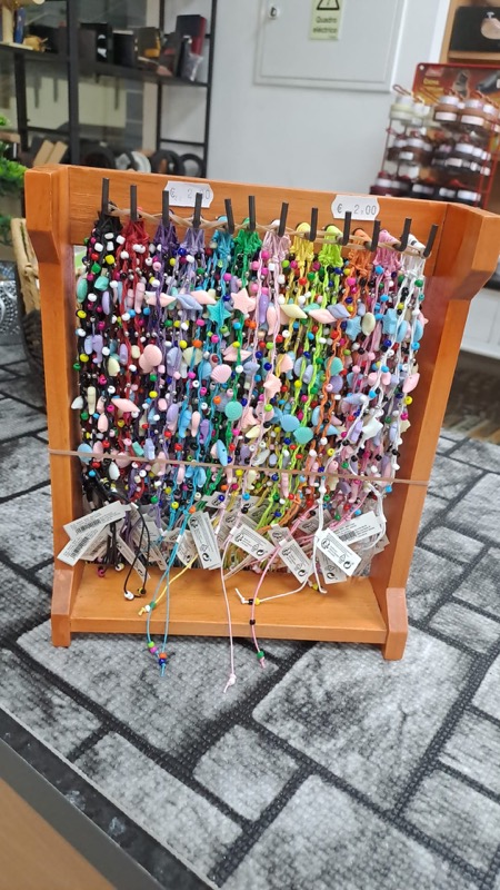 Pulseiras de cordão artesanais